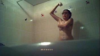 len vungtau quay Thick asian lesbian with dildo